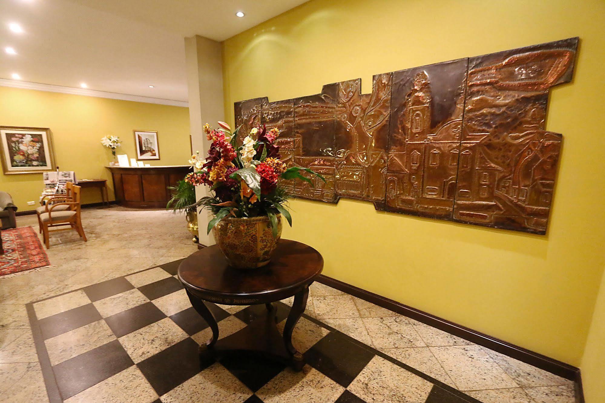 Village Hotel 蓬塔格罗萨 外观 照片