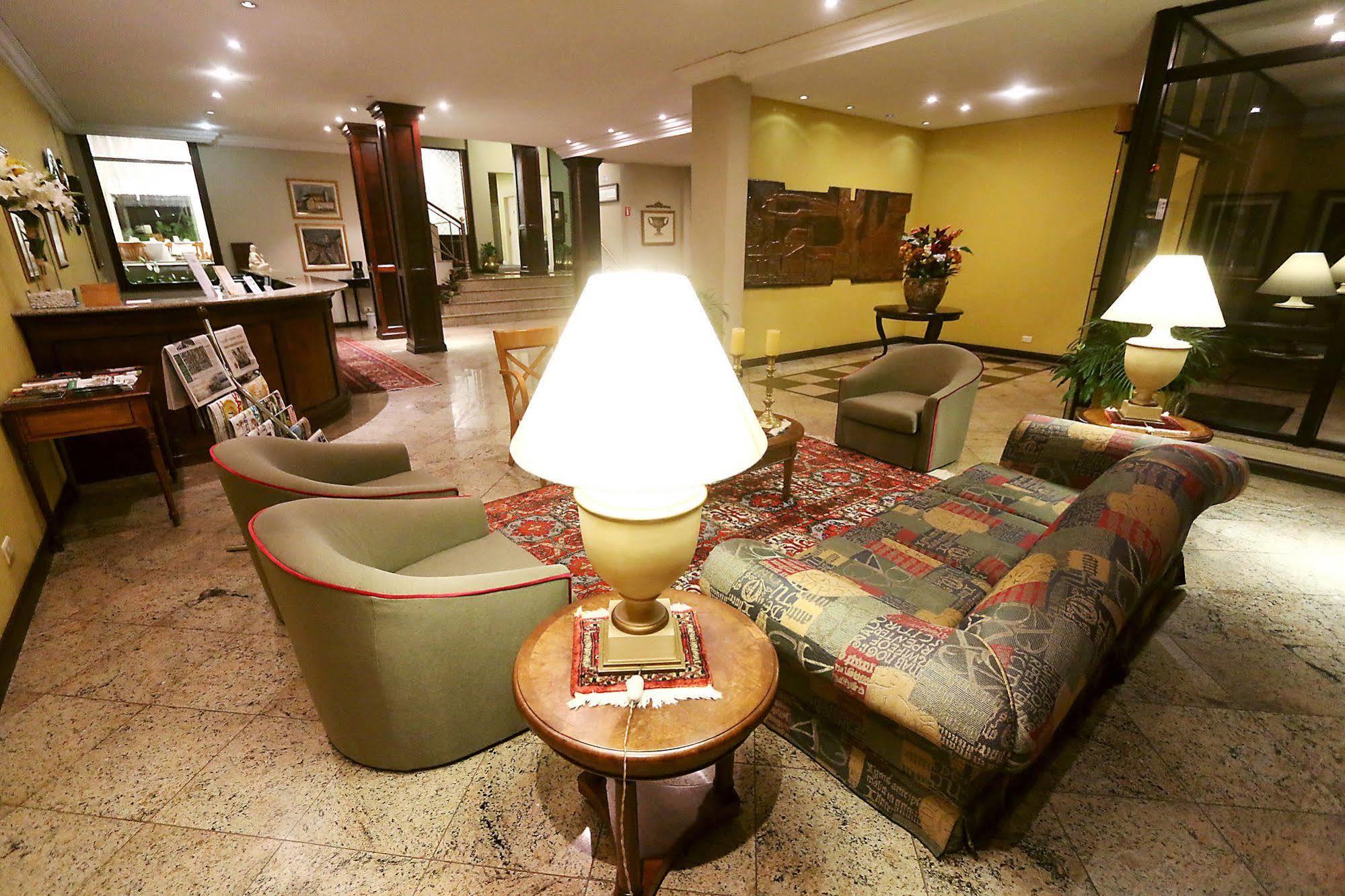 Village Hotel 蓬塔格罗萨 外观 照片