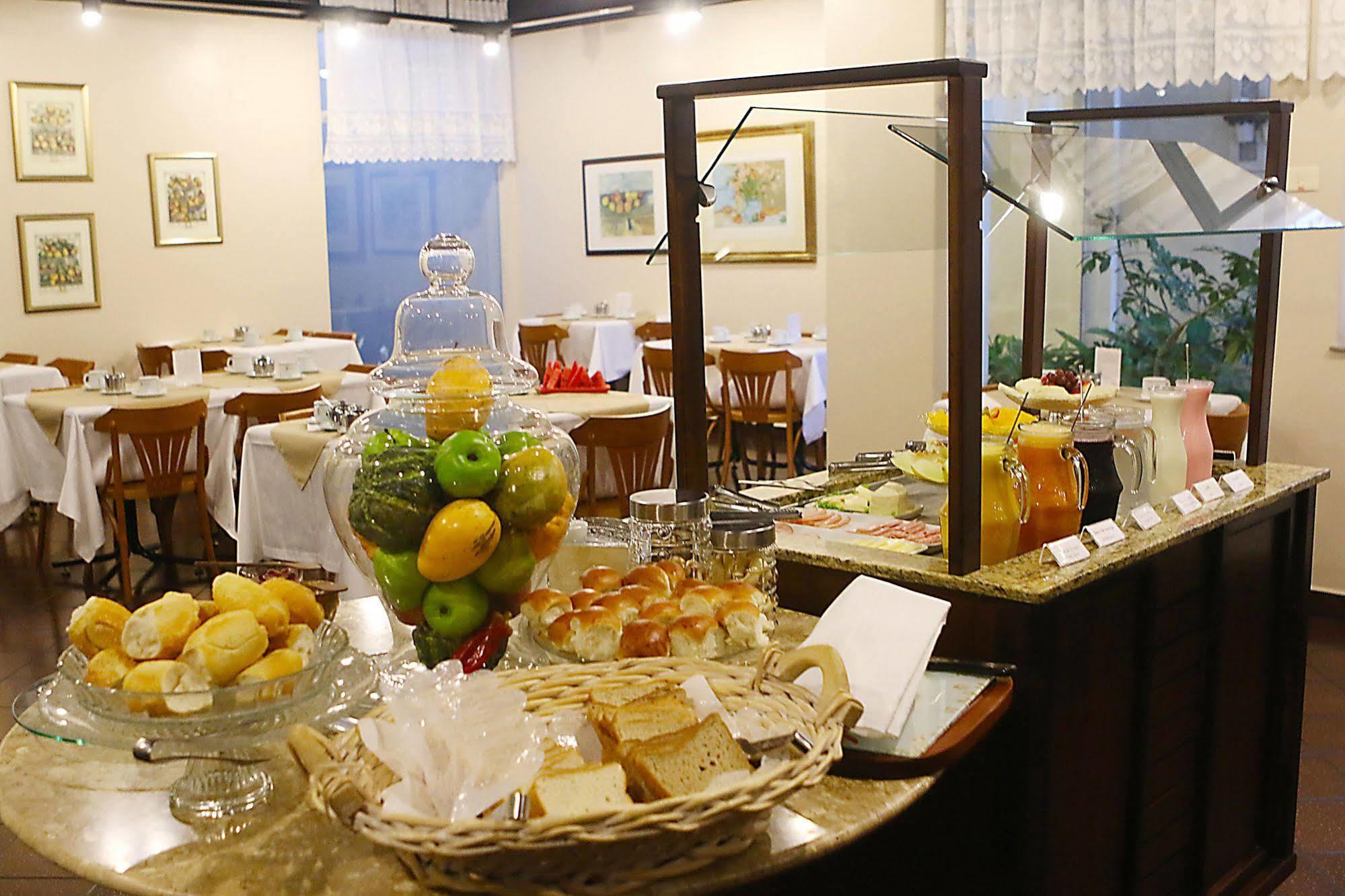 Village Hotel 蓬塔格罗萨 外观 照片